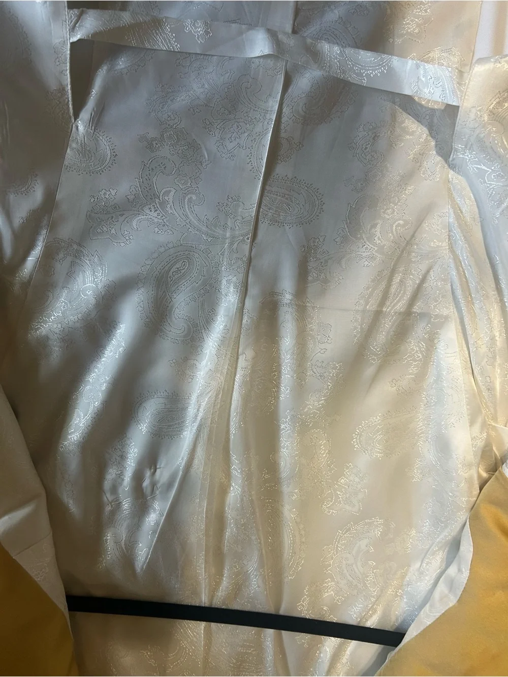 N/A crisp white